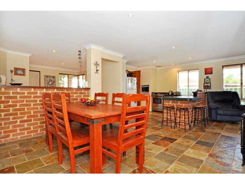 14 St Barnabas Boulevard, Quinns Rocks WA 6030