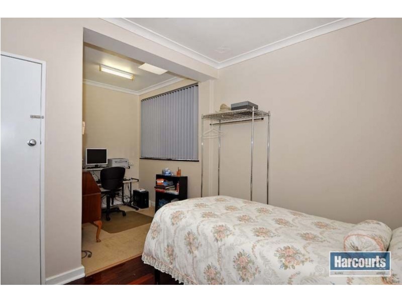 3 Loxwood Road, Balga WA 6061