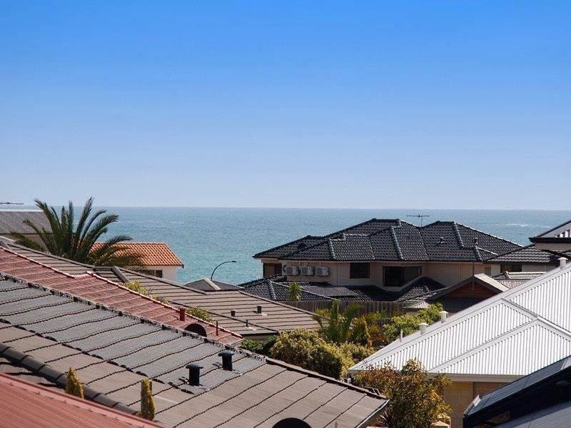 4/61 Weymouth Boulevard, Quinns Rocks WA 6030