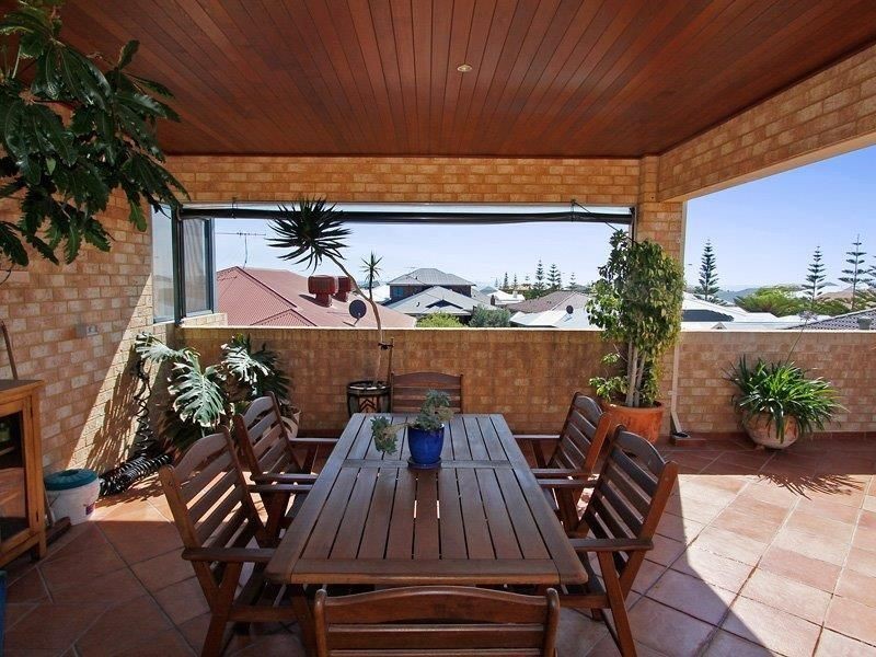 4/61 Weymouth Boulevard, Quinns Rocks WA 6030