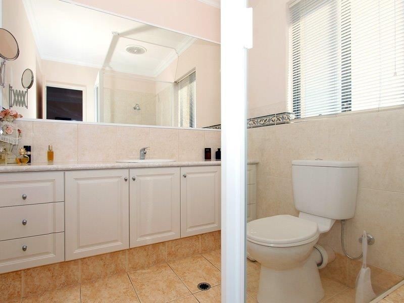 4/61 Weymouth Boulevard, Quinns Rocks WA 6030