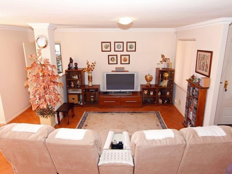 4/61 Weymouth Boulevard, Quinns Rocks WA 6030