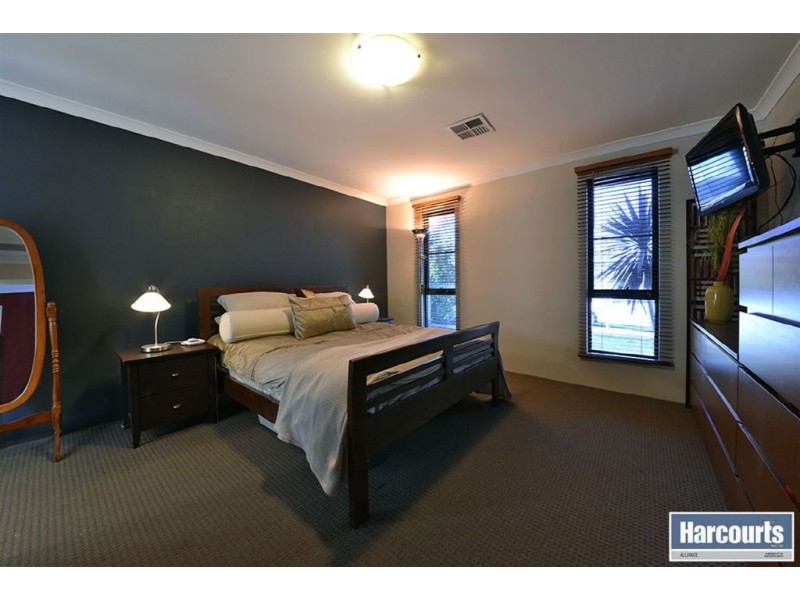 17 Hacienda Drive, Clarkson WA 6030