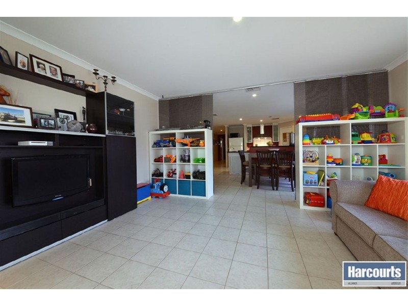 17 Hacienda Drive, Clarkson WA 6030