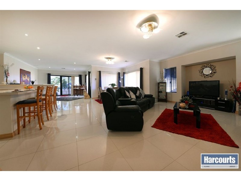 22 Vanderlin Crescent, Ridgewood WA 6030