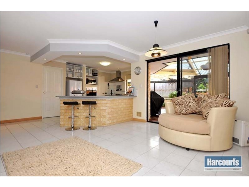 68 Dartmouth Circle, Quinns Rocks WA 6030