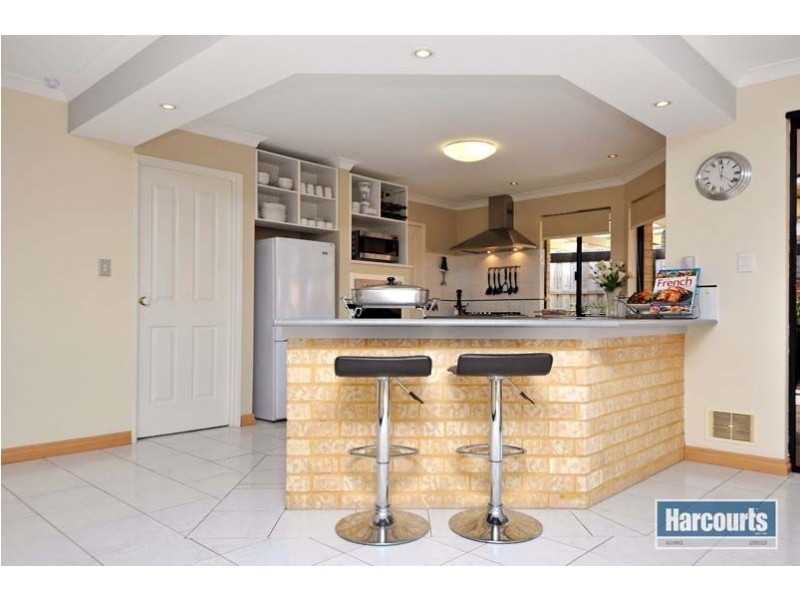 68 Dartmouth Circle, Quinns Rocks WA 6030