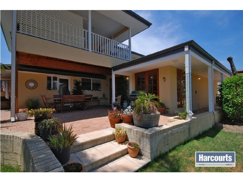 5 Rees Drive, Quinns Rocks WA 6030