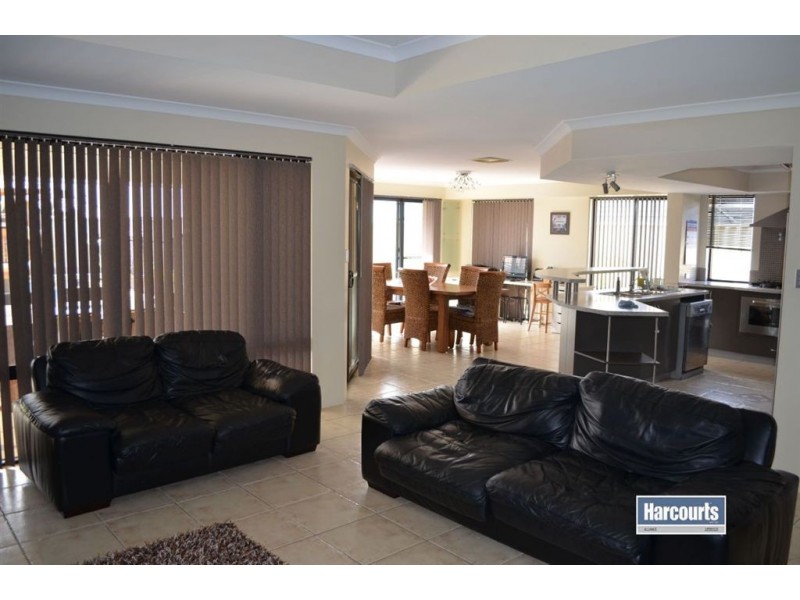 14 Deeside Road, Butler WA 6036