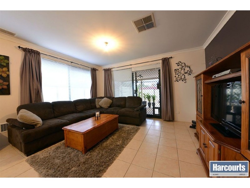 2 Somerly Drive, Clarkson WA 6030