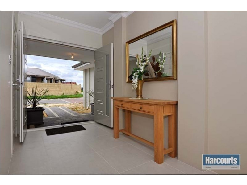 1 Dotterel Green, Jindalee WA 6036