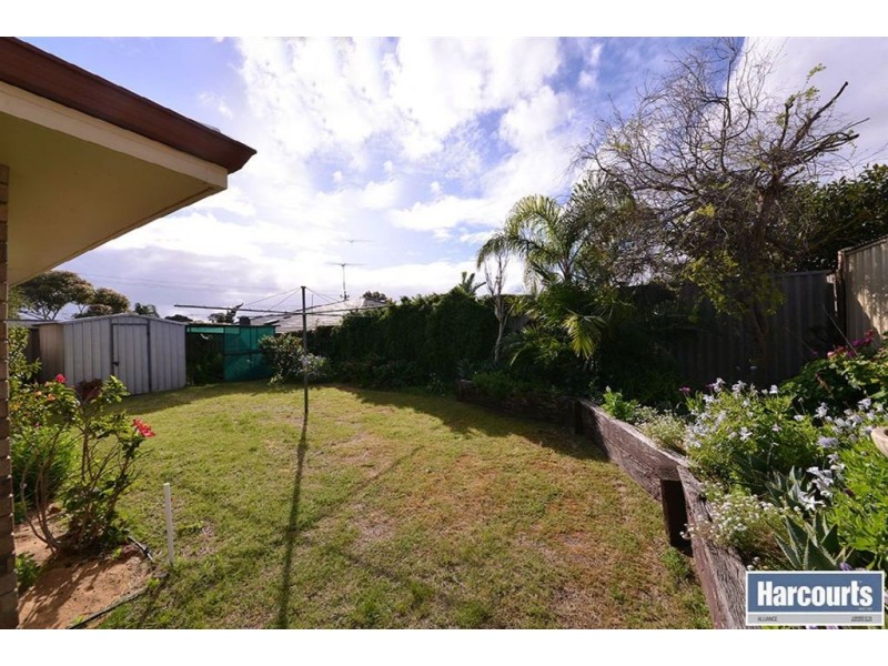 4B Blaxland Way, Padbury WA 6025