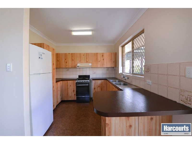 4B Blaxland Way, Padbury WA 6025