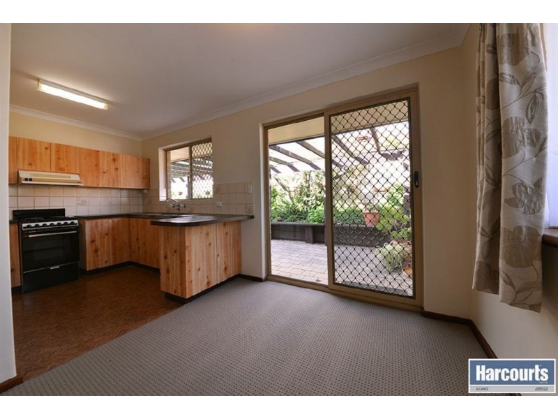 4B Blaxland Way, Padbury WA 6025