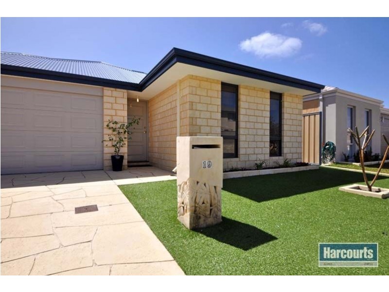 19 Melbourne Loop, Clarkson WA 6030