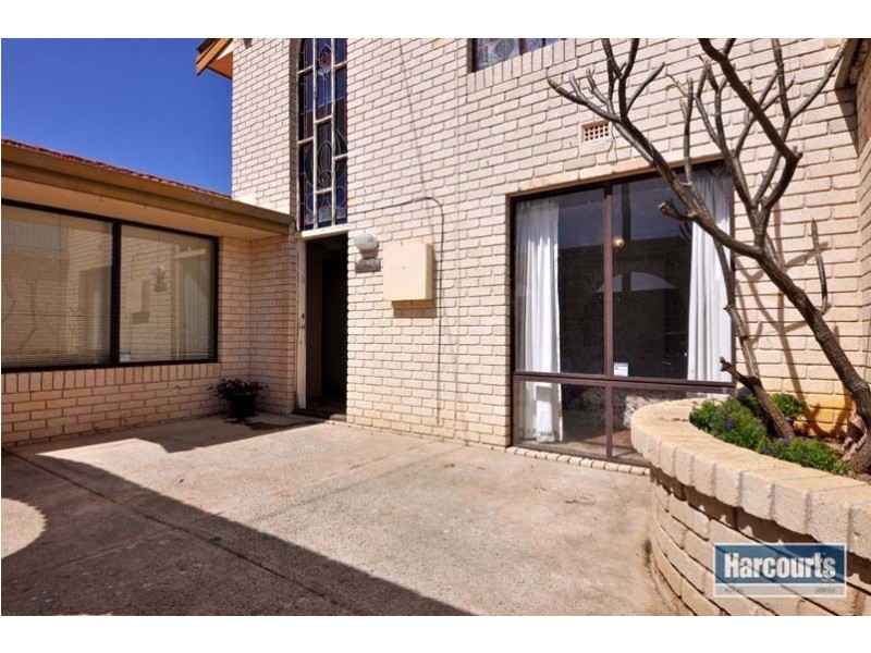 36 Dame Pattie Drive, Two Rocks WA 6037