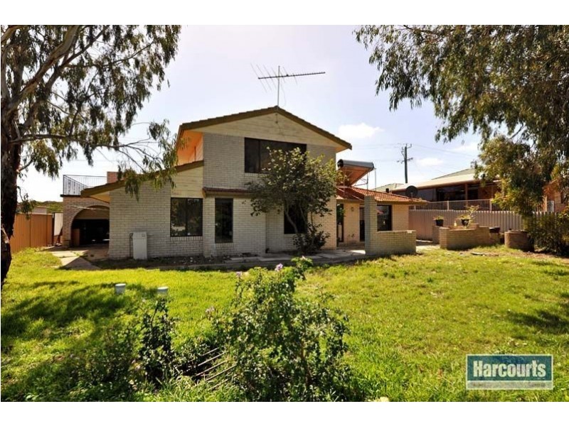 36 Dame Pattie Drive, Two Rocks WA 6037