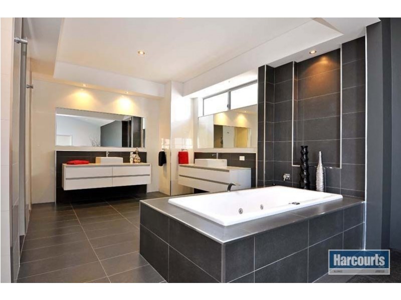 23 Swansea Promenade, Mindarie WA 6030