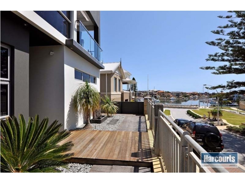 23 Swansea Promenade, Mindarie WA 6030