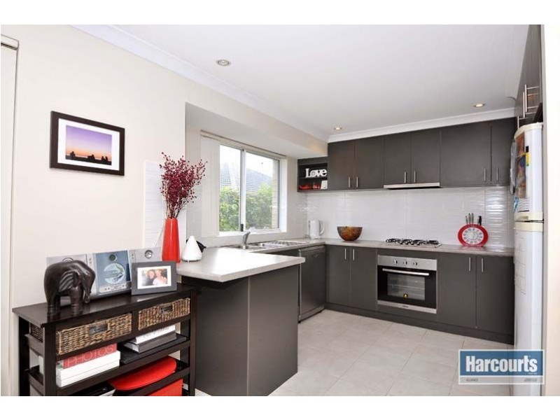 7B Paris Gardens, Hocking WA 6065