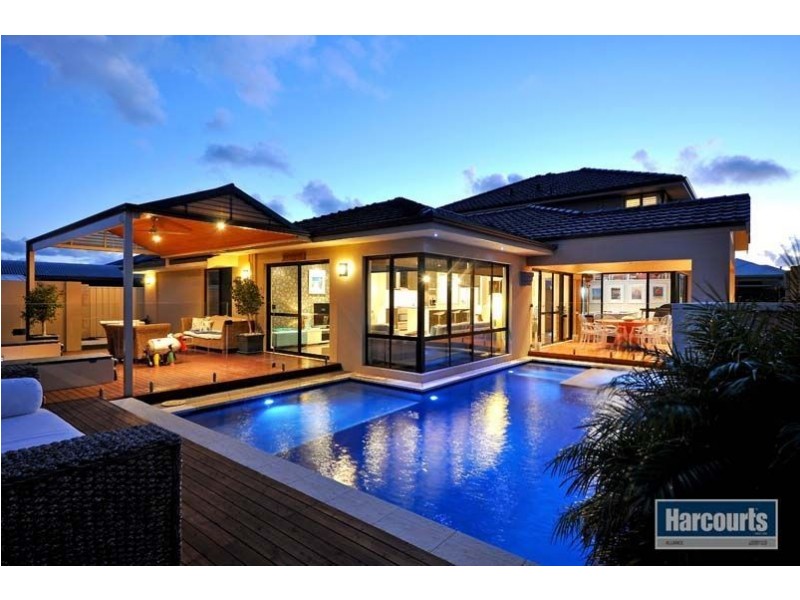 8 Moonraker Road, Jindalee WA 6036