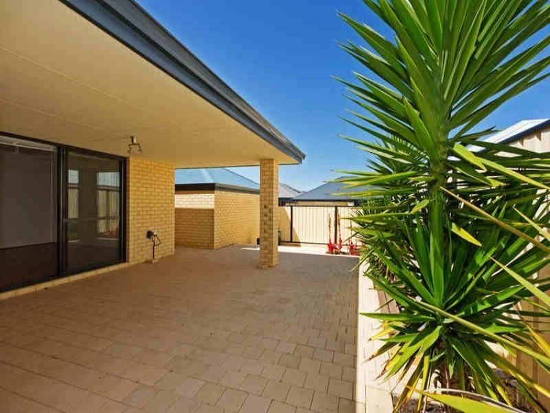 9 Las ramblas, Clarkson WA 6030
