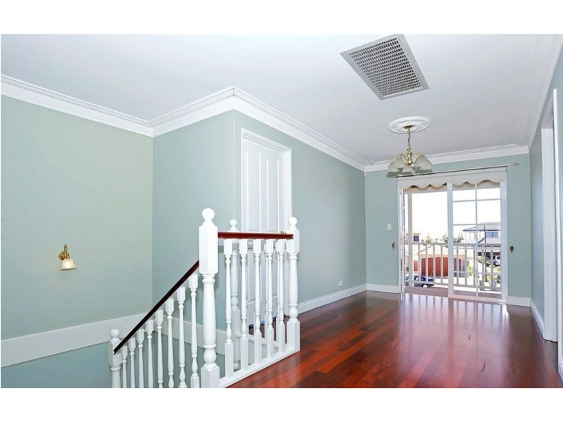 8 Gateshead Loop, Mindarie WA 6030