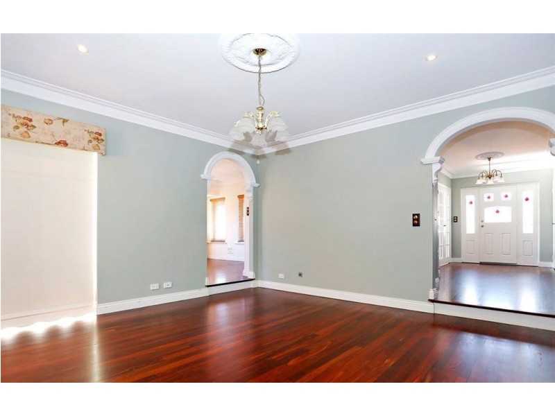 8 Gateshead Loop, Mindarie WA 6030