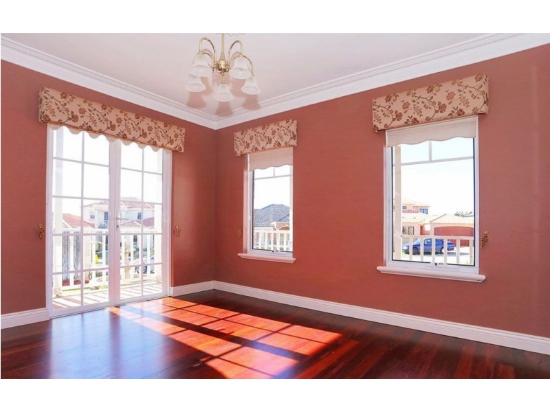 8 Gateshead Loop, Mindarie WA 6030