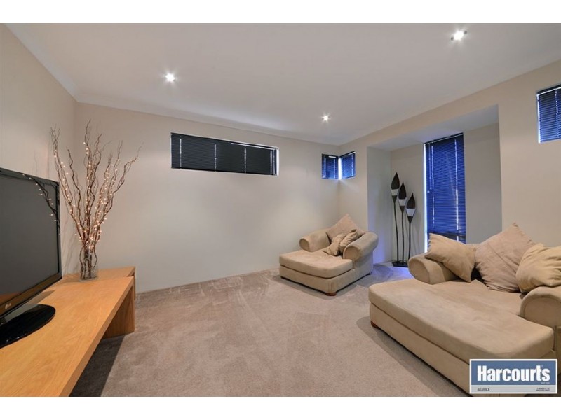 19 Hacienda Drive, Clarkson WA 6030