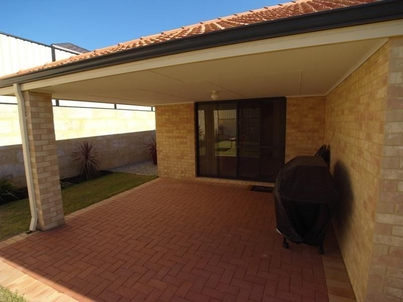 4 Oakpark Green, Clarkson WA 6030
