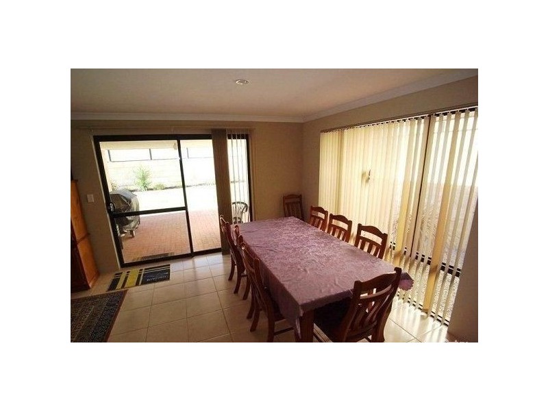 4 Oakpark Green, Clarkson WA 6030