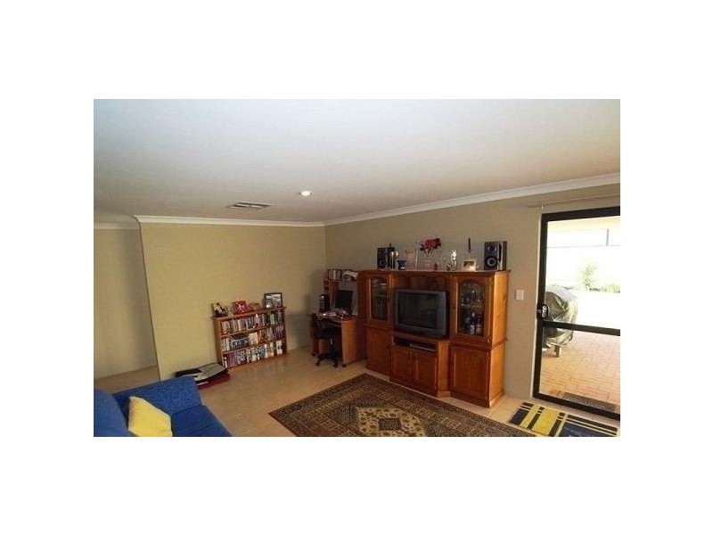 4 Oakpark Green, Clarkson WA 6030