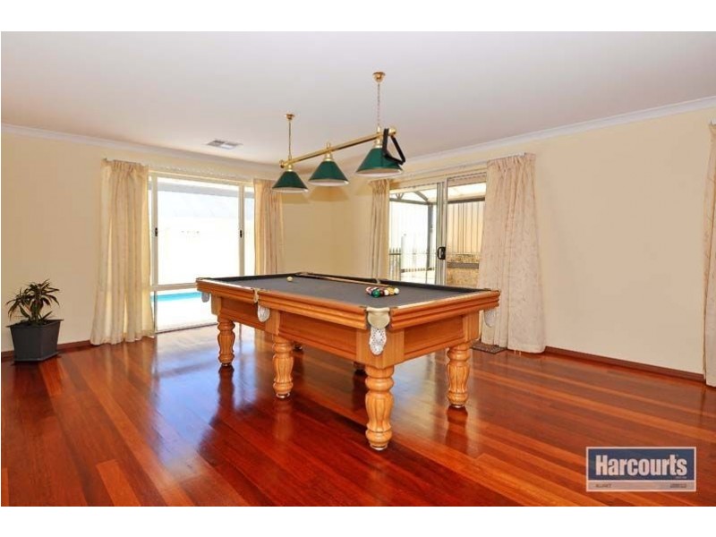 28 Enfield Turn, Carramar WA 6031