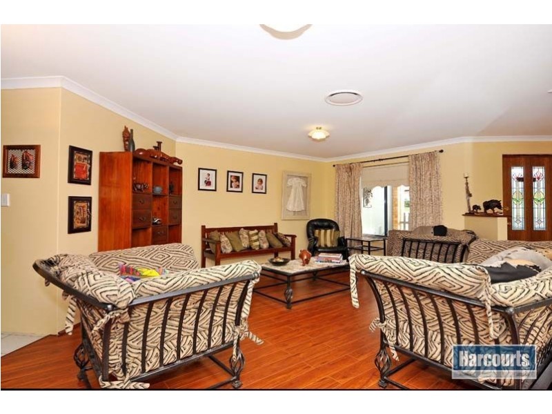 5 Lithgow Drive, Clarkson WA 6030