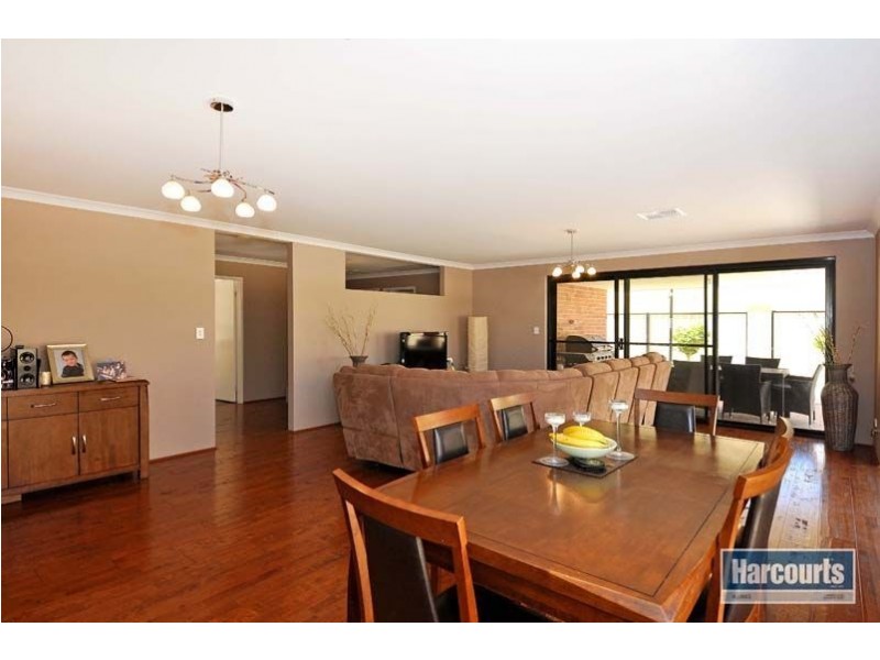 143 Liberty Drive, Clarkson WA 6030