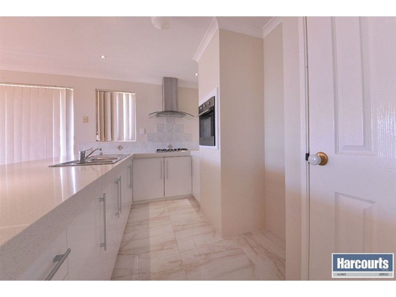 B/51 Hyland Cresent, Clarkson WA 6030