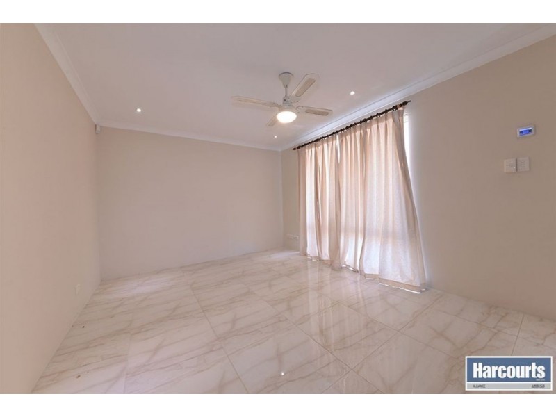 B/51 Hyland Cresent, Clarkson WA 6030