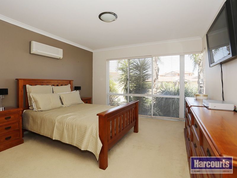 23 Meadowbrook Promenade, Currambine WA 6028