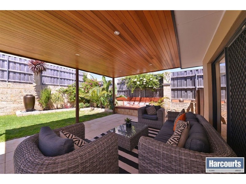 21 Manta Pass, Mindarie WA 6030