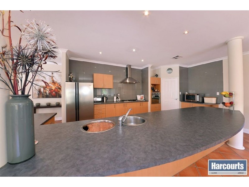 21 Manta Pass, Mindarie WA 6030