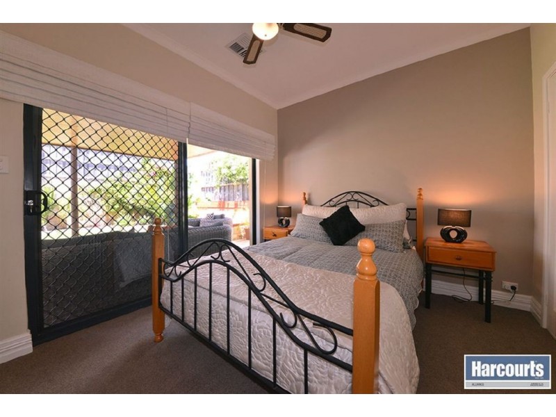 21 Manta Pass, Mindarie WA 6030