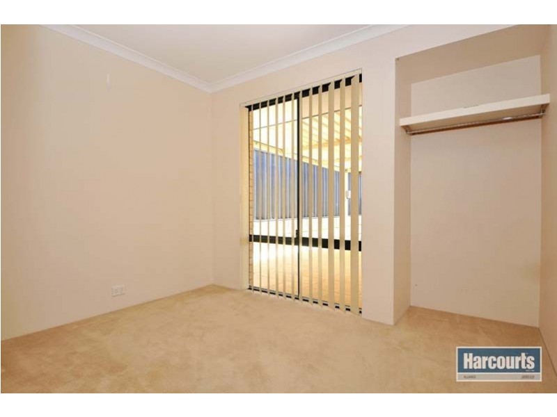 122 St Barnabas Boulevard, Quinns Rocks WA 6030