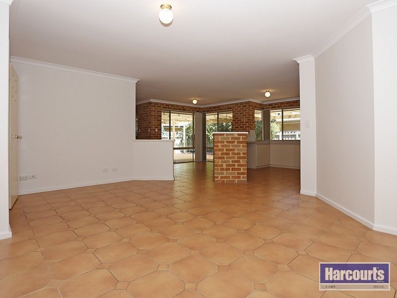 6 Samos Place, Mindarie WA 6030