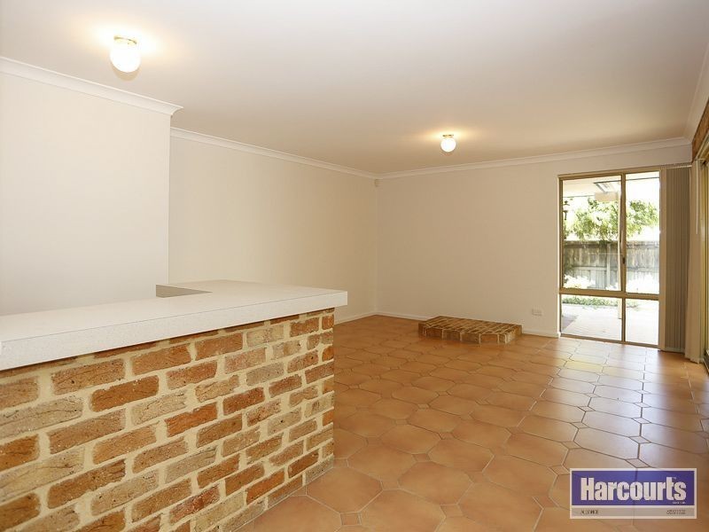 6 Samos Place, Mindarie WA 6030