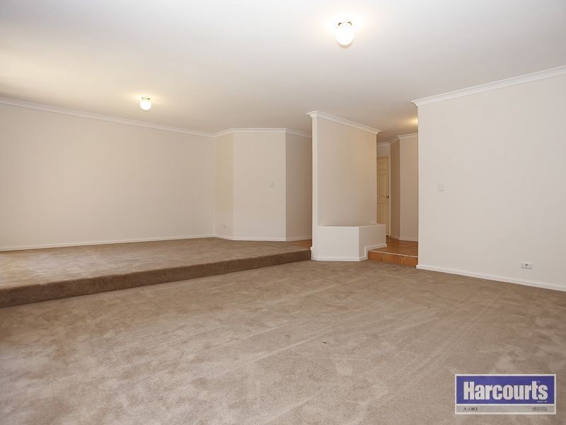 6 Samos Place, Mindarie WA 6030