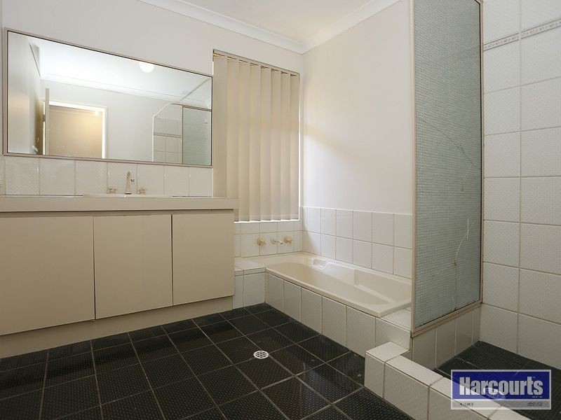 6 Samos Place, Mindarie WA 6030