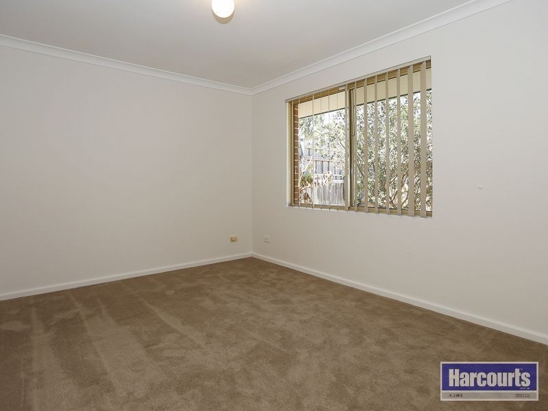 6 Samos Place, Mindarie WA 6030