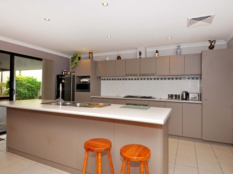 19 Longleaf Drive, Clarkson WA 6030