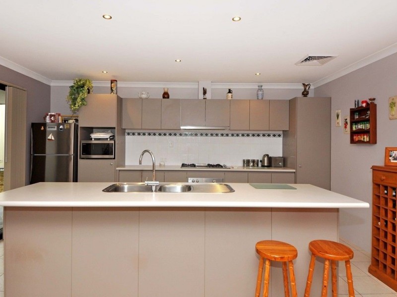 19 Longleaf Drive, Clarkson WA 6030